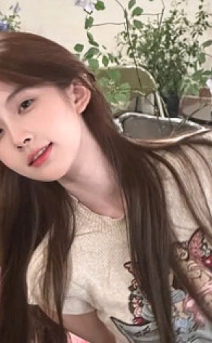 小妇人电影适合看的年龄：艾米 · March人物讨论主题配图